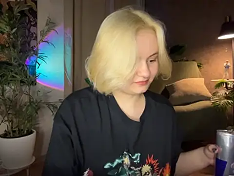 MoonIvy  online show from 10, 5, 2026