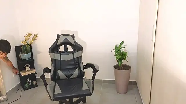 Wyatt Rose online show from 24, 9, 2025