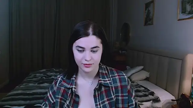 lil angel  online show from 15, 3, 2026