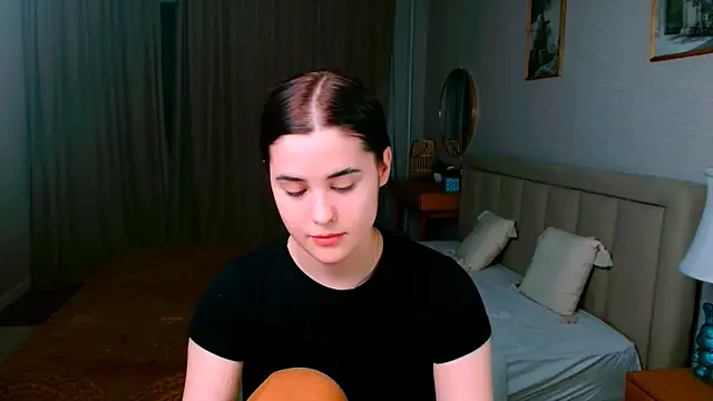 lil angel  online show from 21, 3, 2026