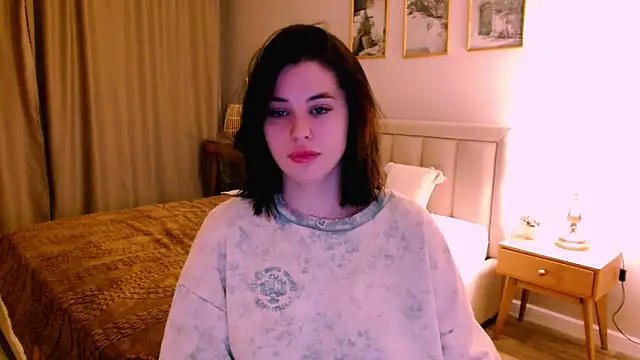 lil angel  online show from 14, 2, 2026