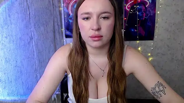 JuliaTopp  online show from 3, 2, 2026