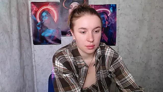 JuliaTopp  online show from 11, 9, 2025