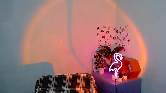 JuliaTopp  online show from 19, 11, 2025