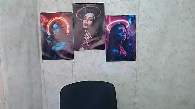 JuliaTopp  online show from 14, 11, 2025