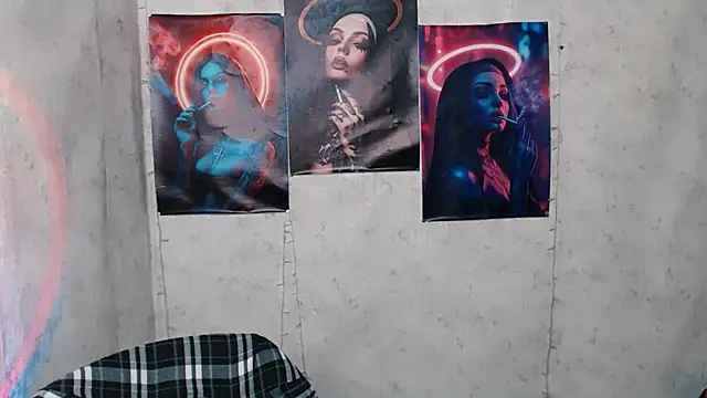 JuliaTopp  online show from 15, 11, 2025