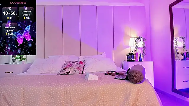 mia rousse25 online show from 12, 11, 2025