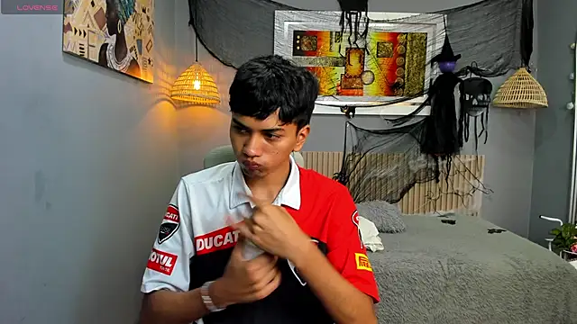 markbowie online show from 30, 10, 2025