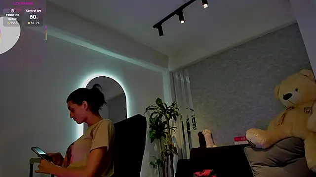 lily cash1 online show from 15, 4, 2026