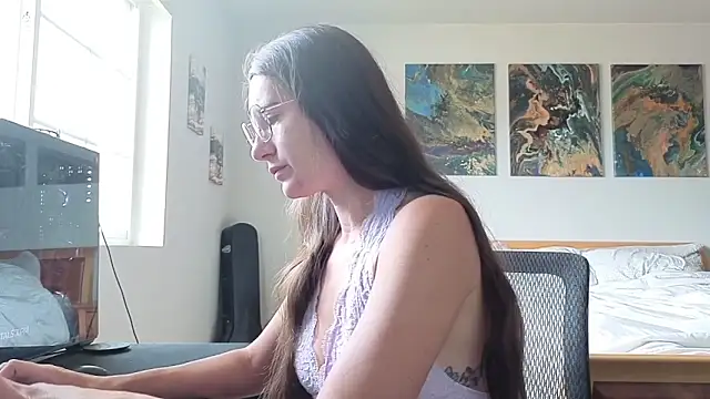Snapshot of bambifarrina chatting on 11, 6, 2026 bambifarrina online show from 11, 6, 2026
