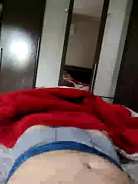 Gustavo198045 online show from 12, 11, 2025