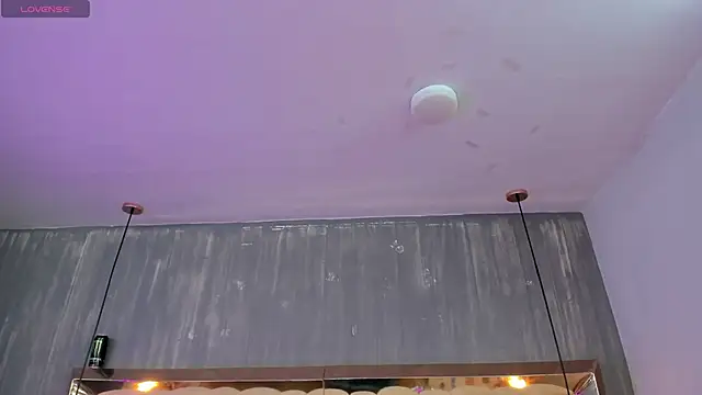 Foxxy Doll online show from 15, 4, 2026