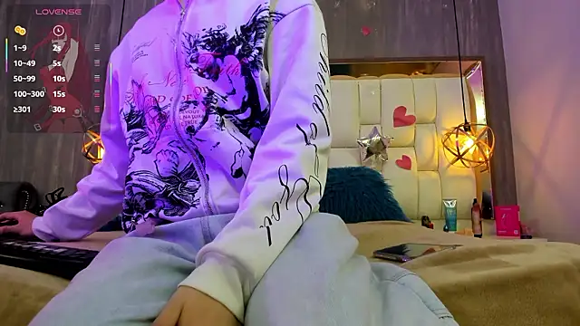 Foxxy Doll online show from 6, 3, 2026