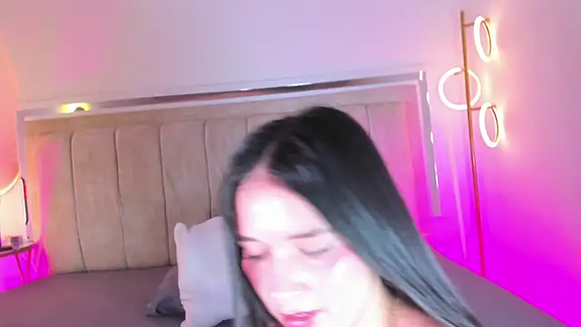 ZoeBarnett online show from 29, 3, 2026