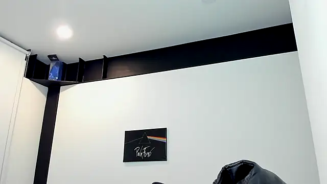 Laia  hadid online show from 11, 10, 2025