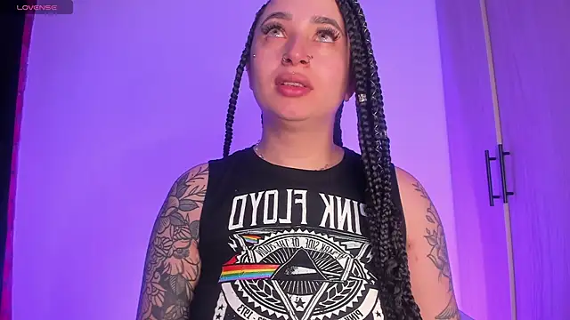 scarlett Collinss online show from 2, 6, 2026