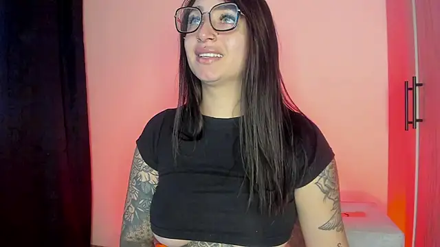 scarlett Collinss online show from 22, 6, 2026