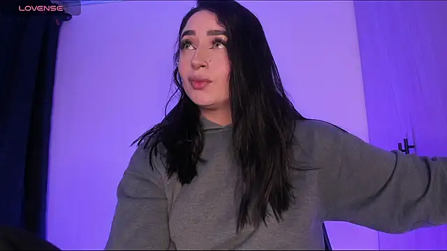 scarlett Collinss online show from 28, 4, 2026