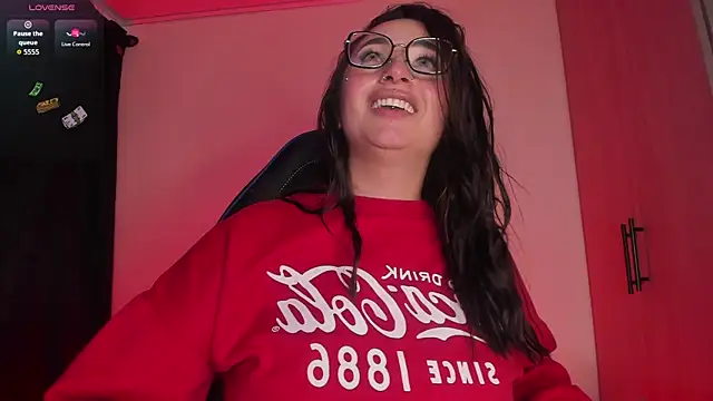 scarlett Collinss online show from 10, 7, 2026