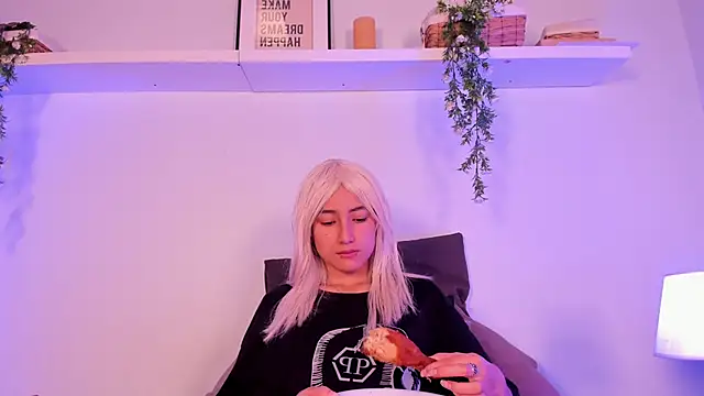 Snapshot of Vampgyal chatting on 23, 10, 2025 Vampgyal online show from 23, 10, 2025