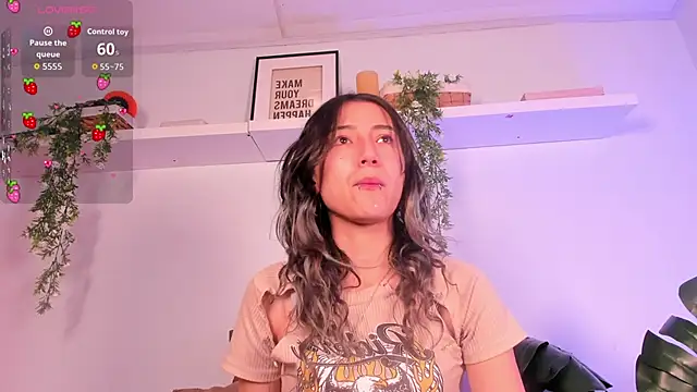 Snapshot of Vampgyal chatting on 16, 12, 2025 Vampgyal online show from 16, 12, 2025