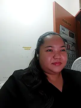 Snapshot of LianaCruzado chatting on 8, 5, 2026 LianaCruzado online show from 8, 5, 2026