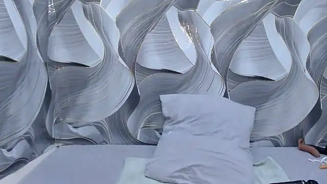 Snapshot of GlowGoddessxx chatting on 5, 5, 2026 GlowGoddessxx online show from 5, 5, 2026