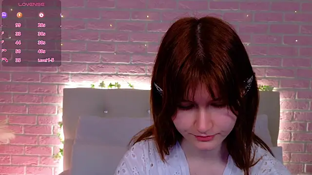 Snapshot of Aria_Vox chatting on 17, 9, 2025 Aria Vox online show from 17, 9, 2025