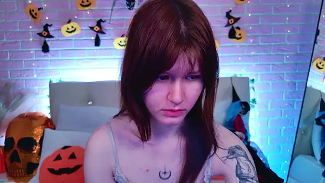 Snapshot of Aria_Vox chatting on 30, 10, 2025 Aria Vox online show from 30, 10, 2025