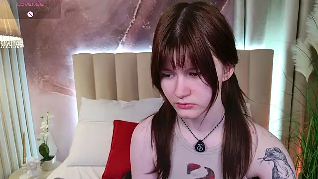 Snapshot of Aria_Vox chatting on 29, 11, 2025 Aria Vox online show from 29, 11, 2025