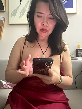 anna yngs online show from 3, 10, 2025