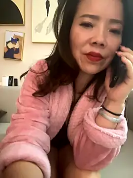 anna yngs online show from 26, 9, 2025