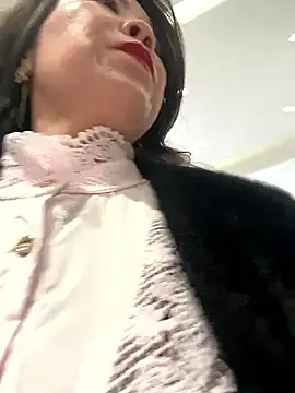 anna yngs online show from 4, 11, 2025