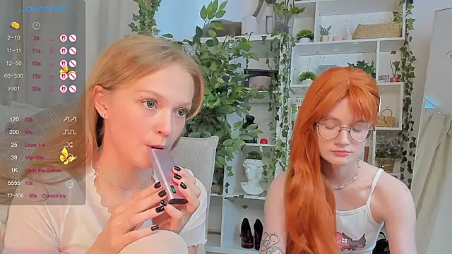 Kara smalltits online show from 18, 9, 2025