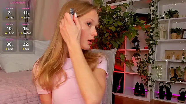 Kara smalltits online show from 19, 11, 2025