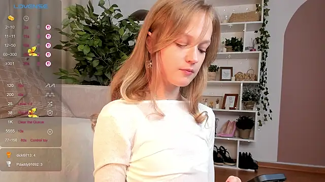 Kara smalltits online show from 30, 9, 2025