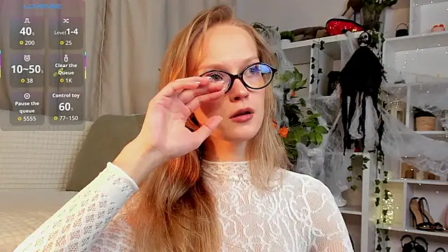 Kara smalltits online show from 24, 10, 2025