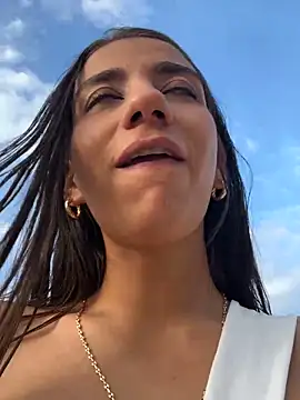 -juicy  online show from 3, 11, 2025