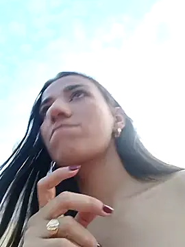 -juicy  online show from 22, 10, 2025