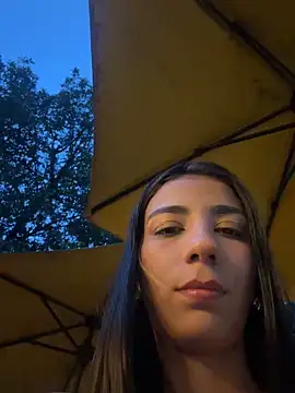 -juicy  online show from 20, 11, 2025