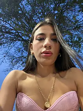 -juicy  online show from 10, 3, 2026