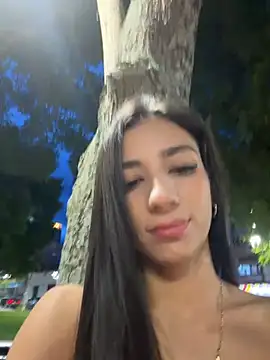 -juicy  online show from 23, 5, 2026