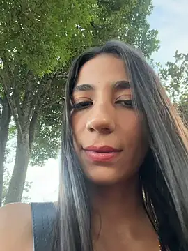 -juicy  online show from 12, 6, 2026