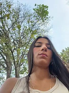 -juicy  online show from 9, 2, 2026