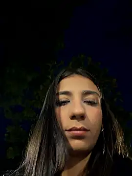 -juicy  online show from 17, 3, 2026