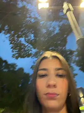 -juicy  online show from 7, 2, 2026