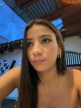 -juicy  online show from 5, 2, 2026