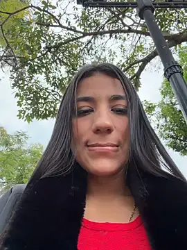 -juicy  online show from 14, 2, 2026