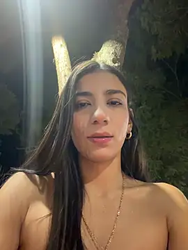 Snapshot of -juicy_ chatting on 2, 8, 2026 -juicy online show from 2, 8, 2026