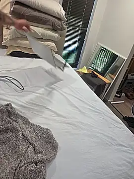 iamthepublickmasterbater online show from 12, 2, 2026